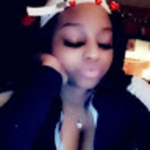 Meet your Posher, Jamilia